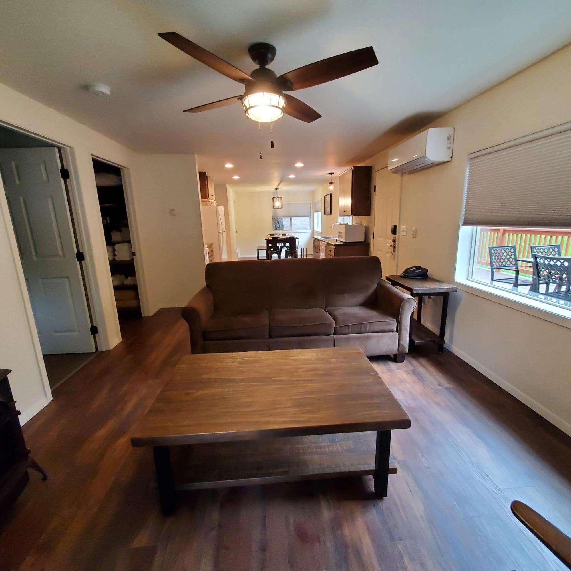 Eagle Cap Chalets Joseph Екстериор снимка