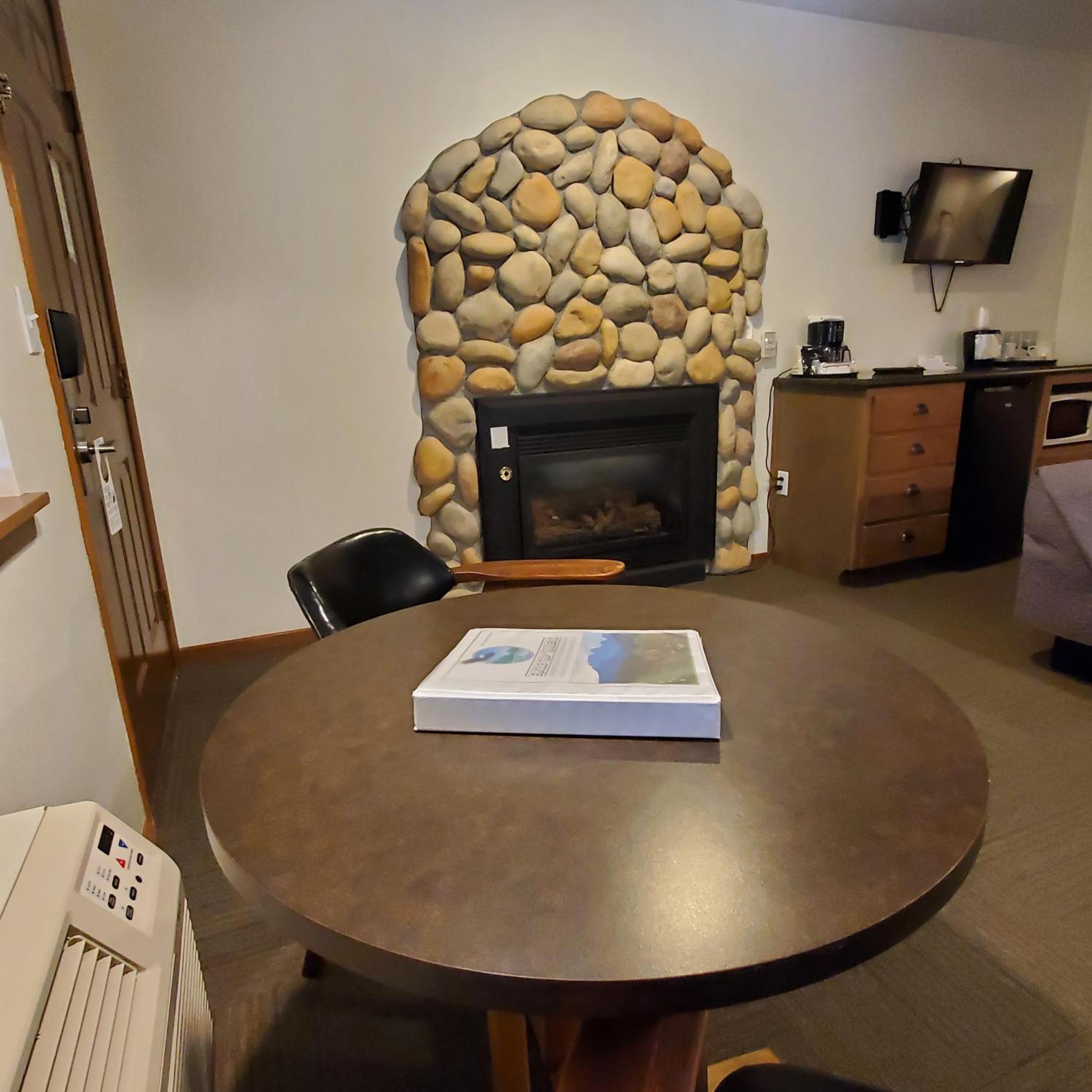 Eagle Cap Chalets Joseph Екстериор снимка